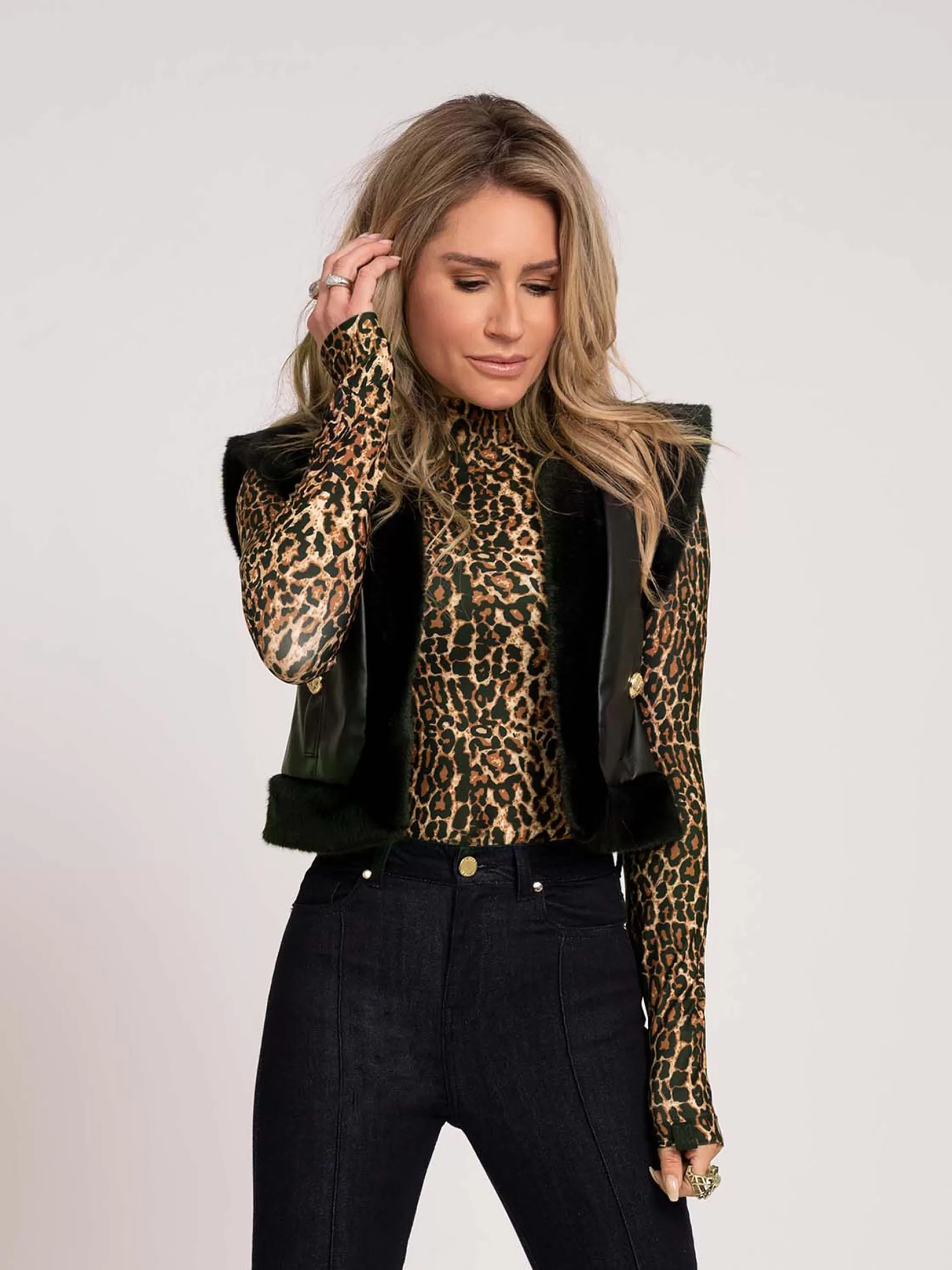 Sale NIKKIE Fitted body with leopard print Black