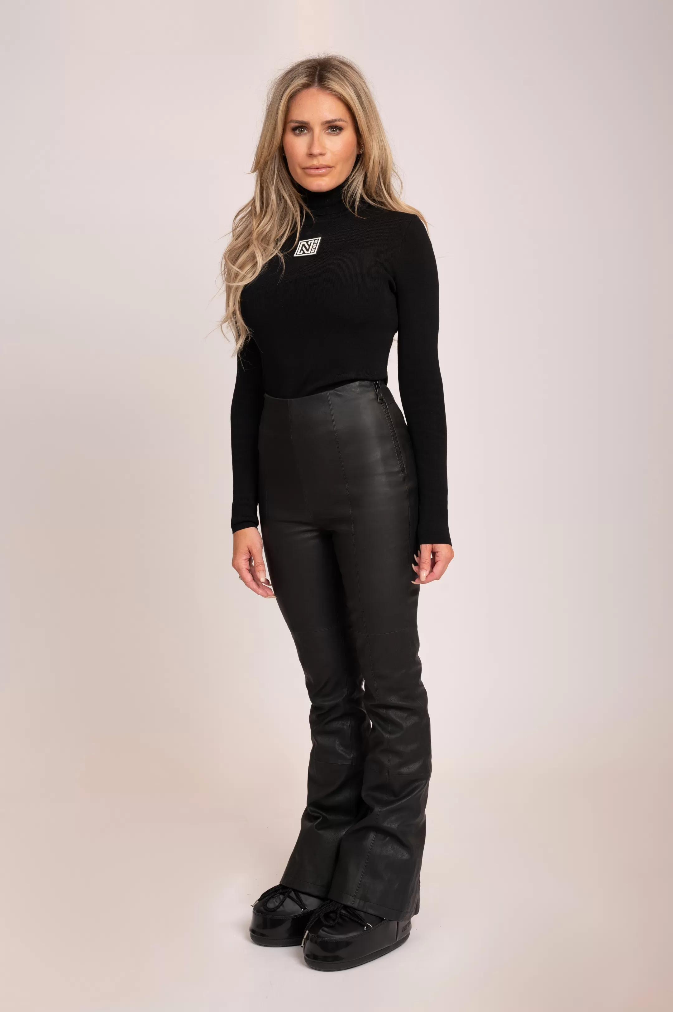 Sale NIKKIE Fitted Leather Ski pants Black