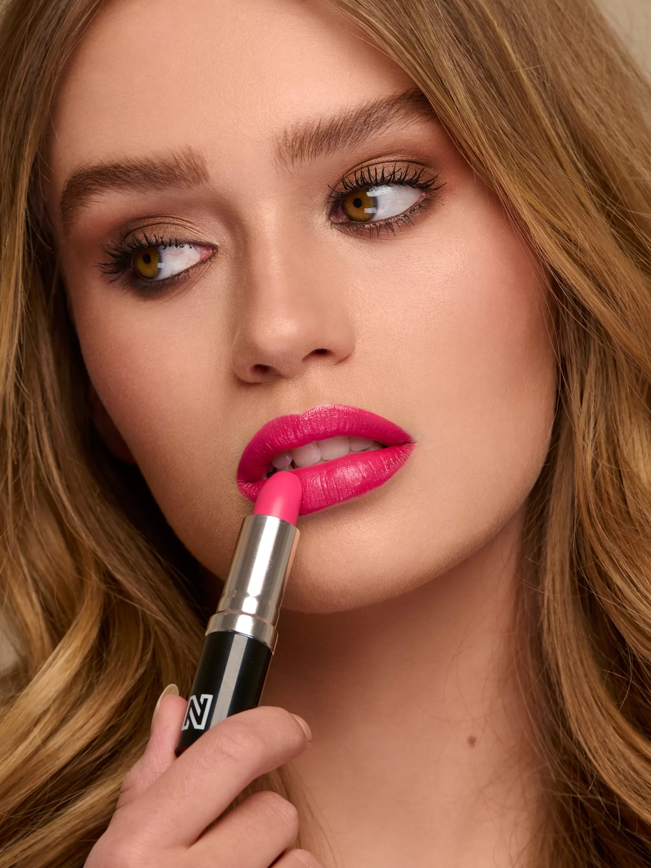 Sale NIKKIE LONG-LASTING MATTE LIPSTICK Sexy Pink