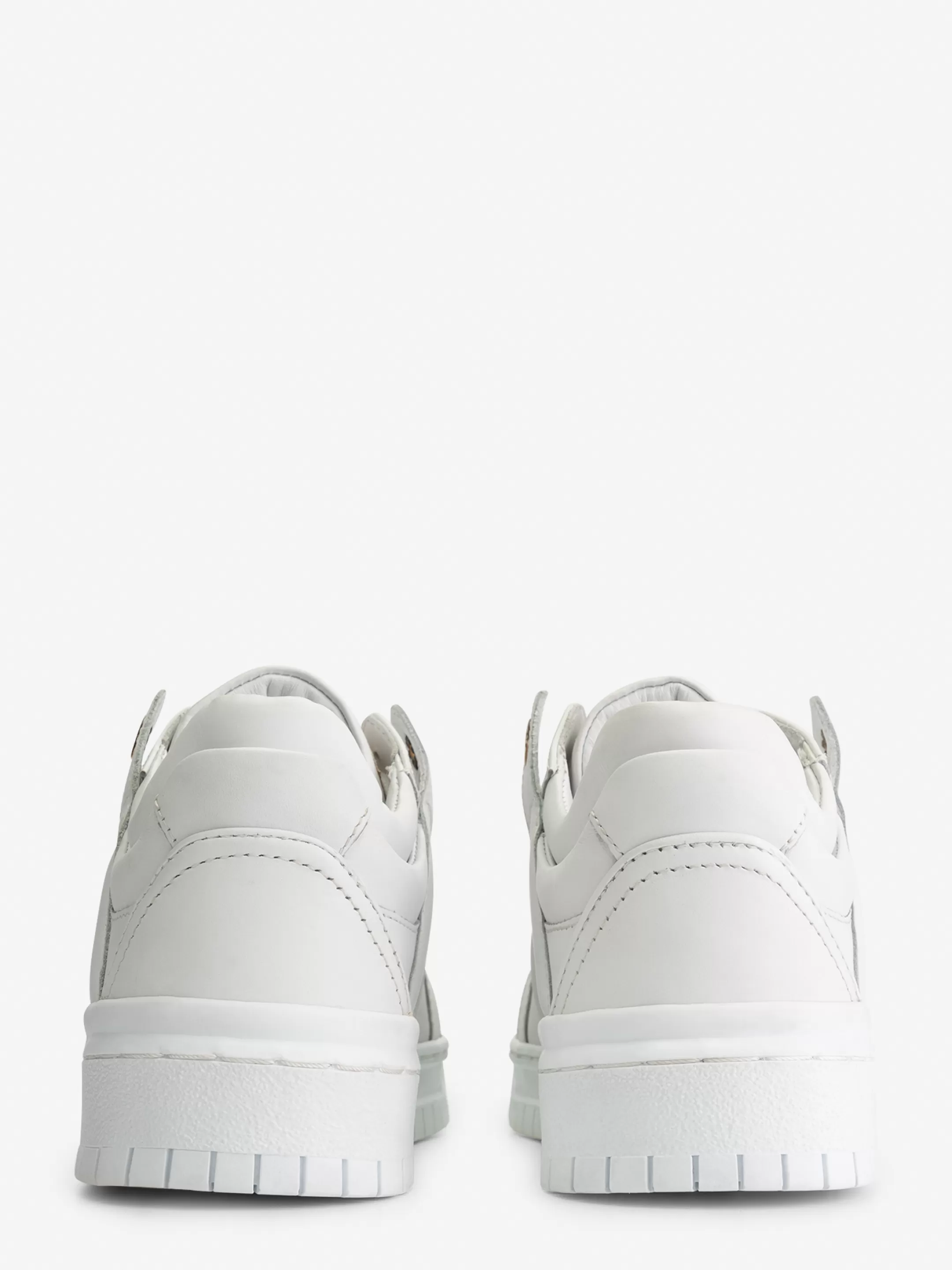 Cheap NIKKIE Low sneakers Star White