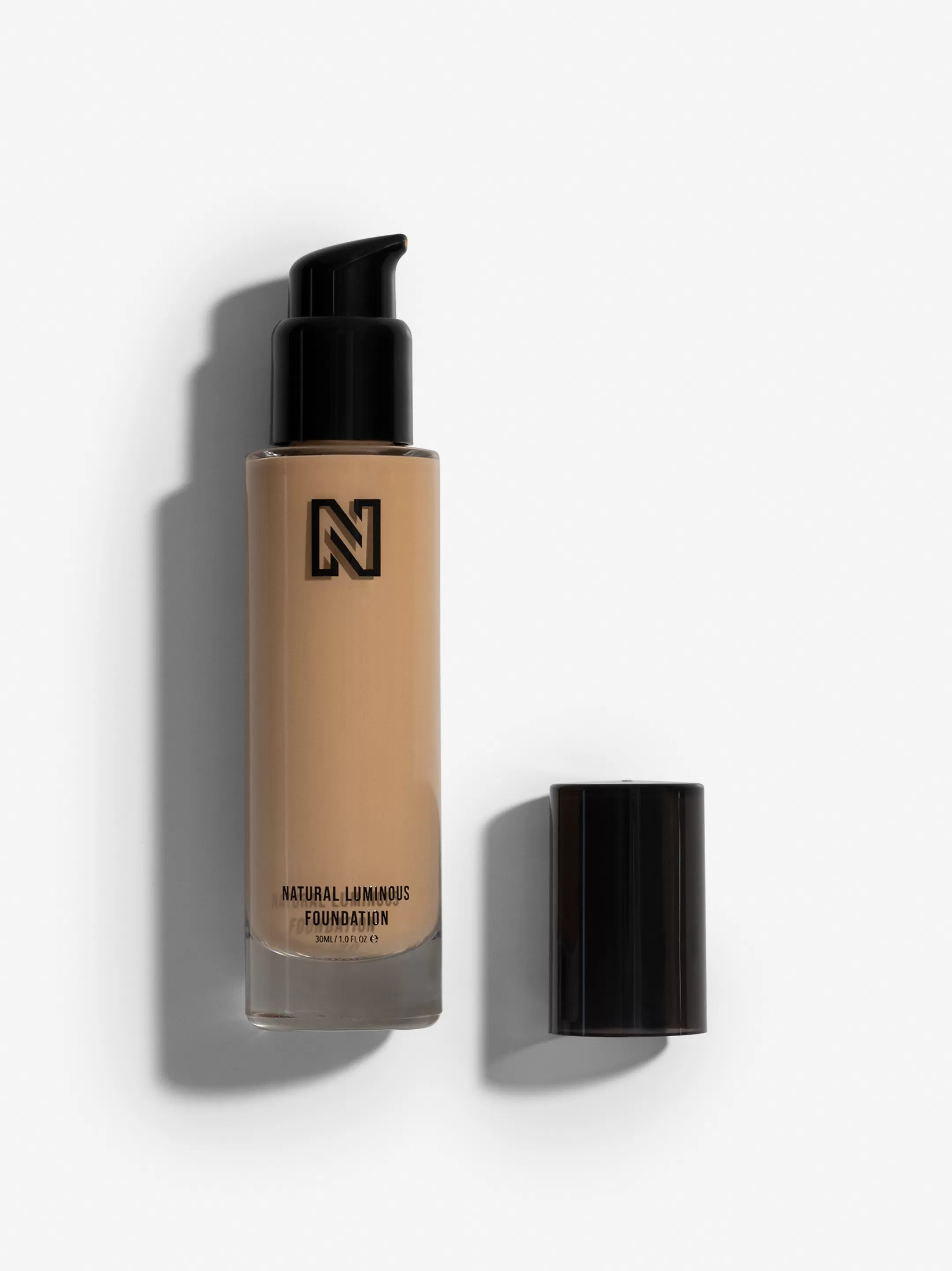 Clearance NIKKIE Natural Luminous Foundation 022 - Light Warm