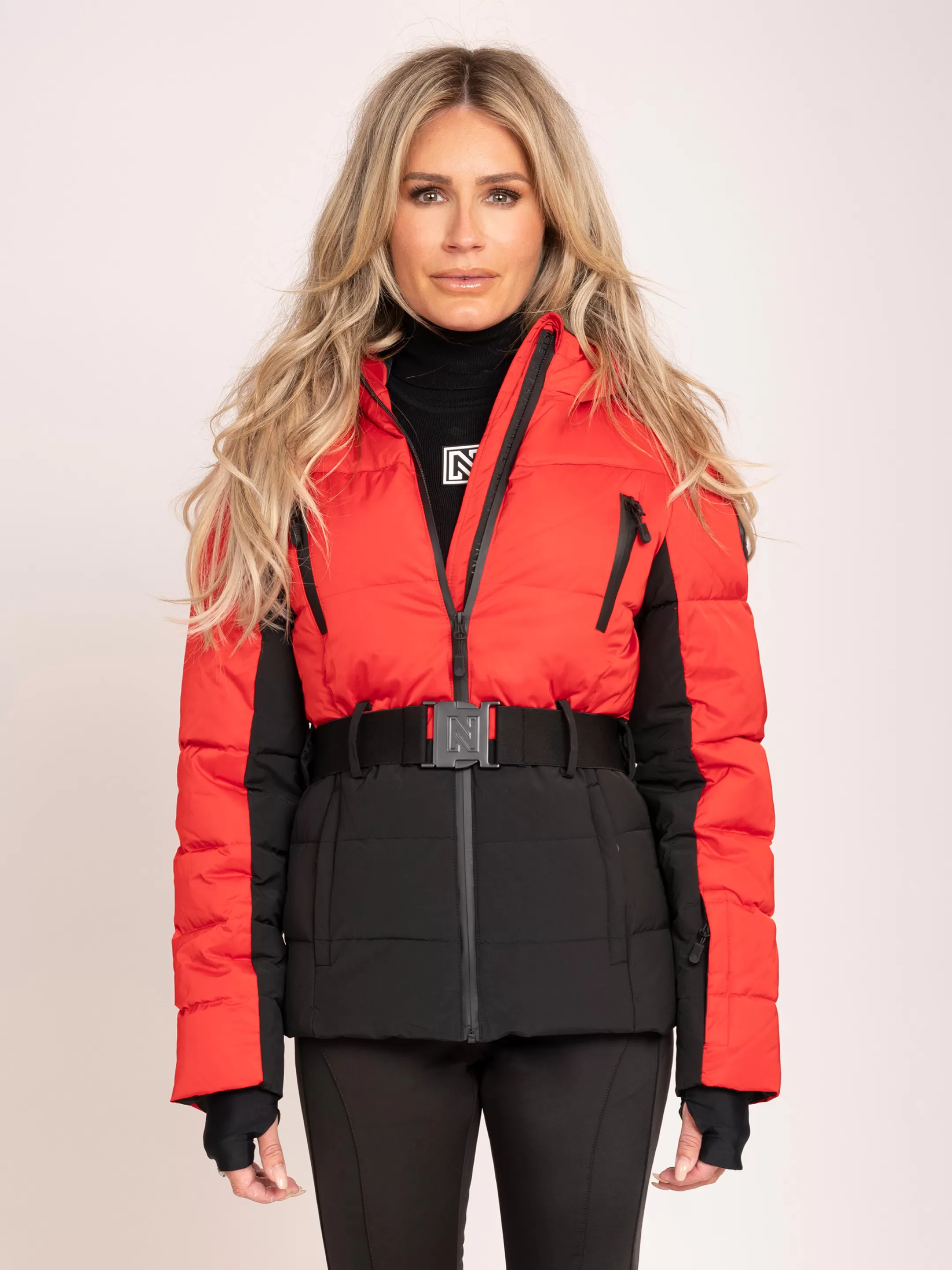 Store NIKKIE Ski jacket with belt Kiss